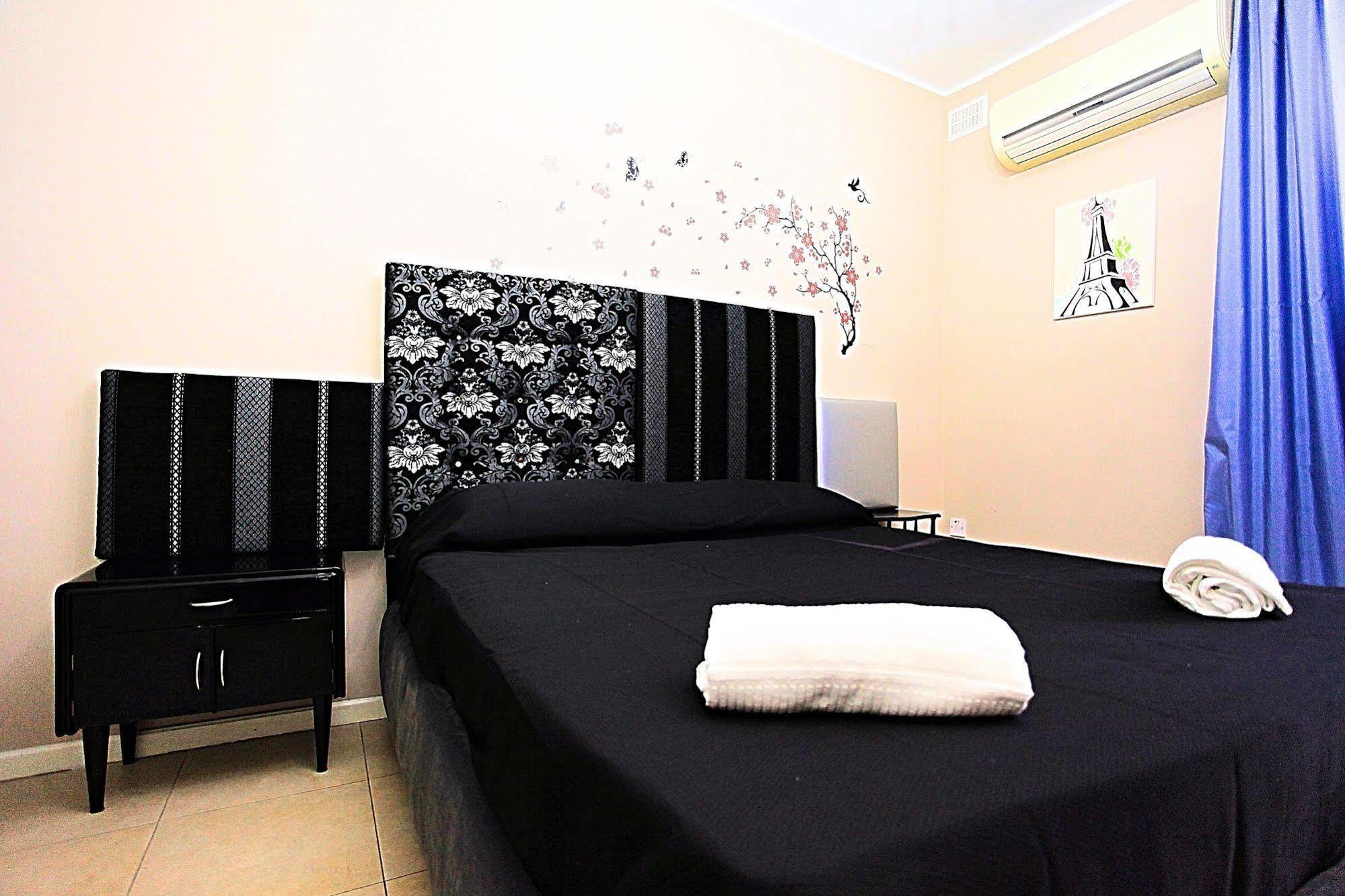 Boutique Apartments Saint Julians Saint Julian's Екстер'єр фото